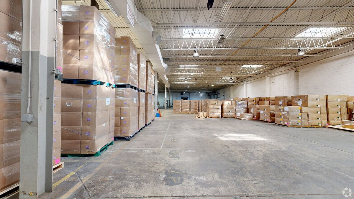 Warehouse — 360° tour preview