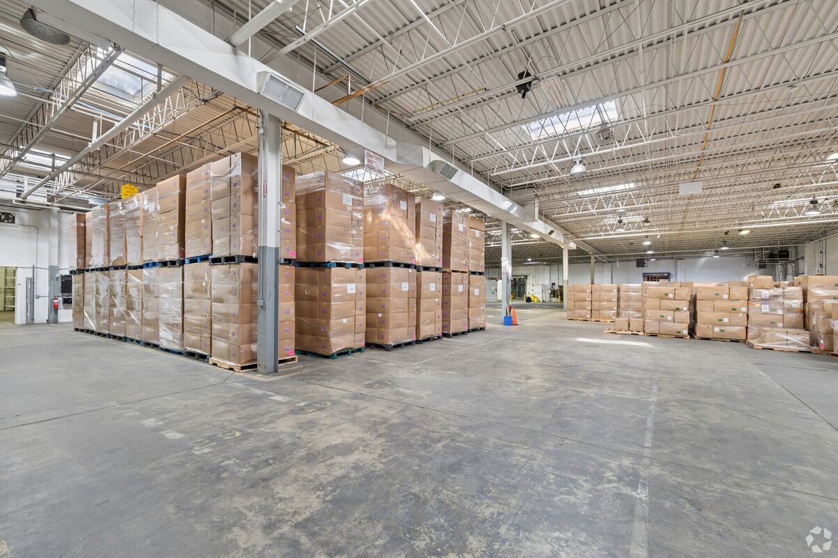 Warehouse storage